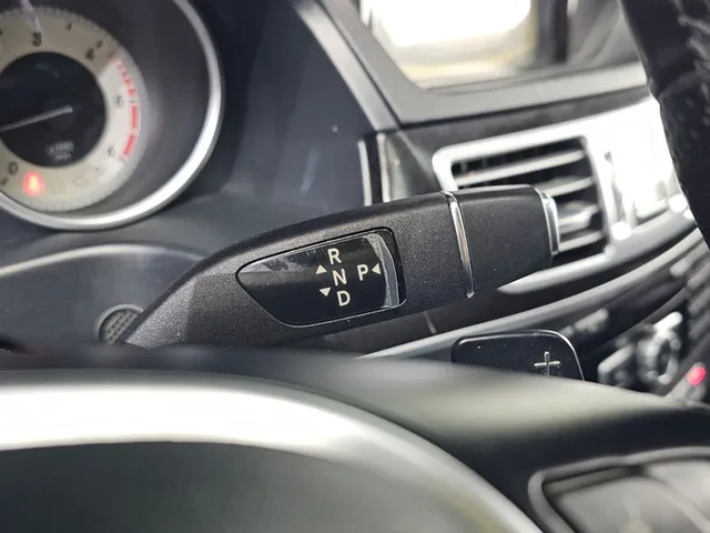 Mercedes-Benz E 220 Bluetech Avant Garde Sports - автомобили, коли, обяви за нови и употребявани 8