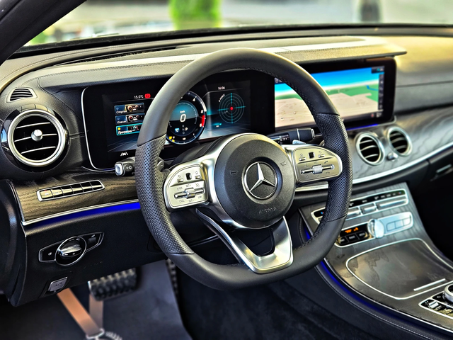 Mercedes-Benz E 220 AMG/GERMANY/DIGITAL/PANO/DISTR/360CAM/ПОДГРЕВ/LIZI - автомобили, коли, обяви за нови и употребявани 10
