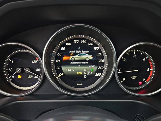 Mercedes-Benz E 220 AMG/9G TRONIC/FACE/GERMANY/CAMERA/FULL LED/LIZING - автомобили, коли, обяви за нови и употребявани 9