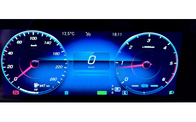 Mercedes-Benz E 220 4Matic* Подгреви* Carplay* Лизинг - автомобили, коли, обяви за нови и употребявани 10