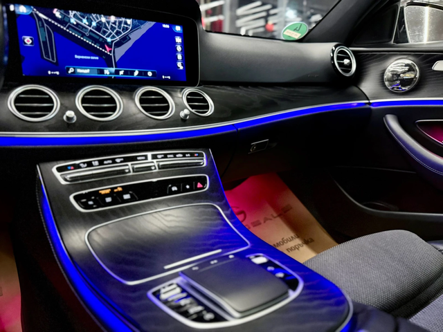 Mercedes-Benz E 220 4Matic* Подгреви* Carplay* Лизинг - автомобили, коли, обяви за нови и употребявани 11