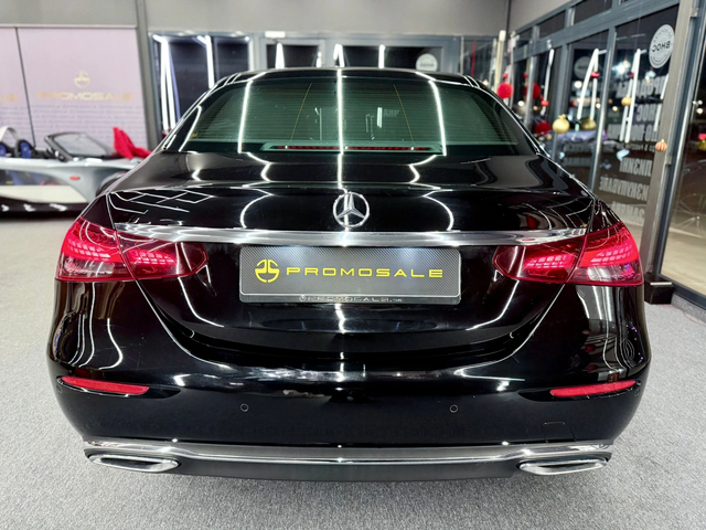 Mercedes-Benz E 220 4Matic* Подгреви* Carplay* Лизинг - автомобили, коли, обяви за нови и употребявани 4