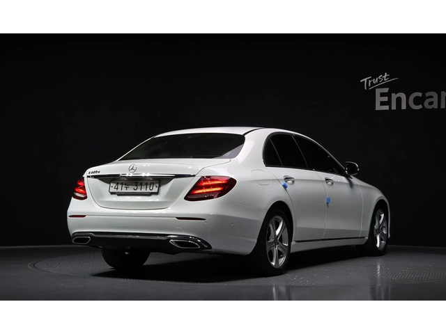 Mercedes-Benz E 220 E-Class W213 E220D Avantgarde - автомобили, коли, обяви за нови и употребявани 1