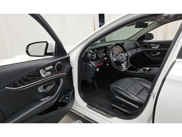 Mercedes-Benz E 220 E-Class W213 E220D Avantgarde - автомобили, коли, обяви за нови и употребявани 7