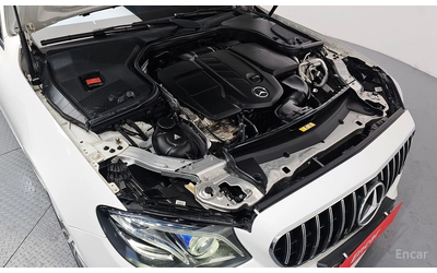 mercedes-benz-e-220 - 5