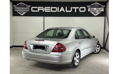 mercedes-benz-e-220 - 5