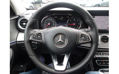 Mercedes-Benz E 220 4matic AMG line - автомобили, коли, обяви за нови и употребявани 10