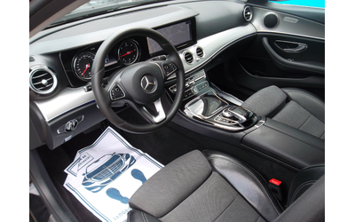 mercedes-benz-e-220-4matic-amg-line - 4