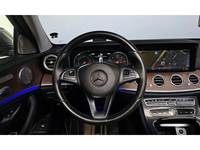 Mercedes-Benz E 220 E220d Exclusive  * НАЙ-ДОБРА ЦЕНА В БЪЛГАРИЯ* - автомобили, коли, обяви за нови и употребявани 12