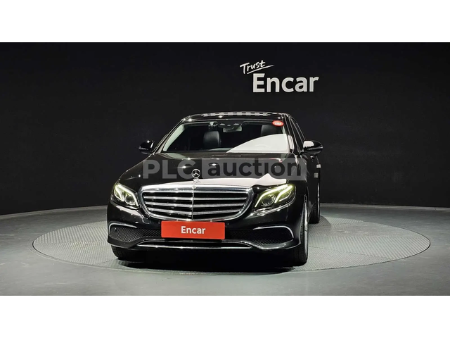 Mercedes-Benz E 220 d 4MATIC* DISTRONIC* ПОДГРЕВИ* - автомобили, коли, обяви за нови и употребявани 1