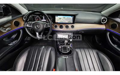 mercedes-benz-e-220 - 4