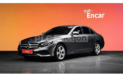 mercedes-benz-e-220 - 0