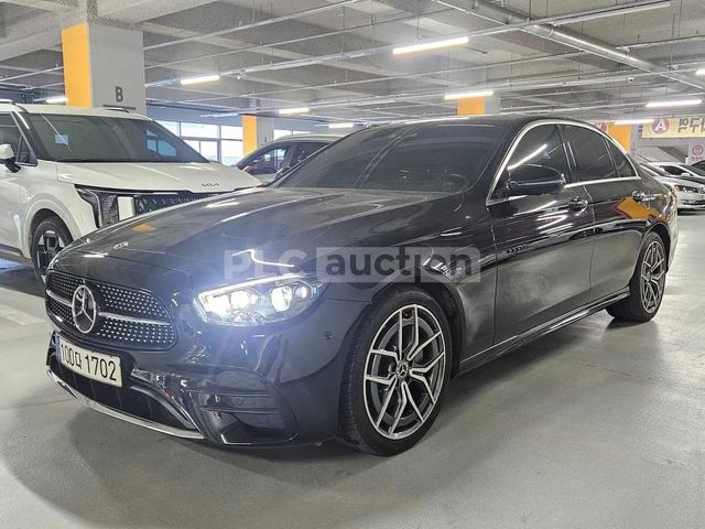 Mercedes-Benz E 220 ПОДГРЕВИ * ПАНО * KEYLESS * BURMESTER - автомобили, коли, обяви за нови и употребявани 0
