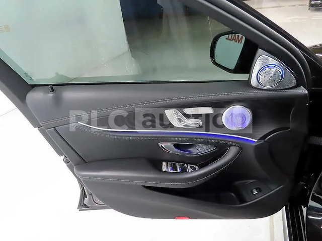 Mercedes-Benz E 220 ПОДГРЕВИ * ПАНО * KEYLESS * BURMESTER - автомобили, коли, обяви за нови и употребявани 13