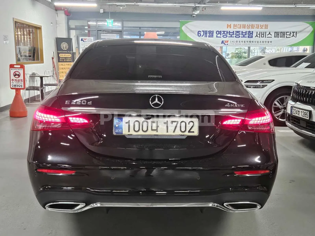 Mercedes-Benz E 220 ПОДГРЕВИ * ПАНО * KEYLESS * BURMESTER - автомобили, коли, обяви за нови и употребявани 2