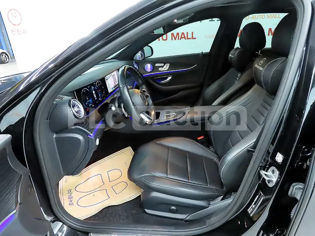 Mercedes-Benz E 220 ПОДГРЕВИ * ПАНО * KEYLESS * BURMESTER - автомобили, коли, обяви за нови и употребявани 8