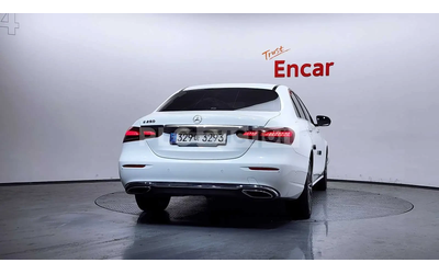 mercedes-benz-e-220 - 3