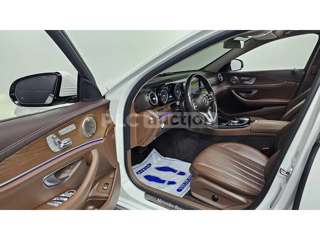 Mercedes-Benz E 220 ПОДГРЕВИ * ШИБИДАХ * 2 КЛЮЧА * KEYLESS * BURMESTER - автомобили, коли, обяви за нови и употребявани 9