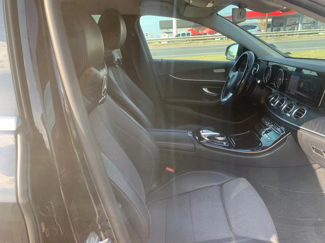 Mercedes-Benz E 220 - автомобили, коли, обяви за нови и употребявани 10