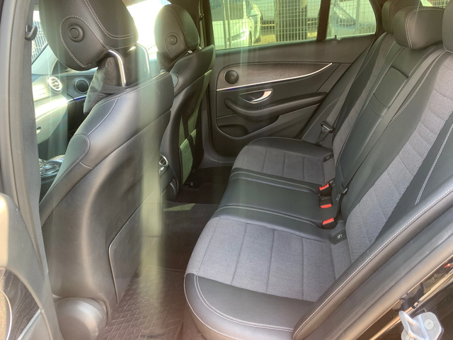 Mercedes-Benz E 220 - автомобили, коли, обяви за нови и употребявани 3