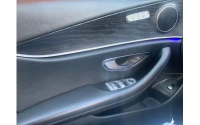 Mercedes-Benz E 220 - автомобили, коли, обяви за нови и употребявани 8