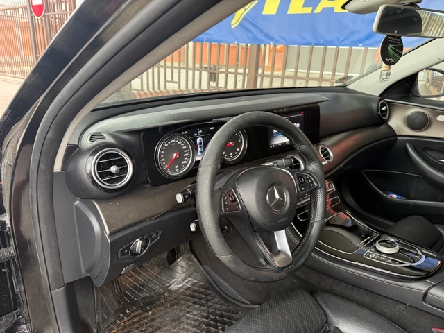 Mercedes-Benz E 220 AMG* 9G* Кожа* Камера - автомобили, коли, обяви за нови и употребявани 6