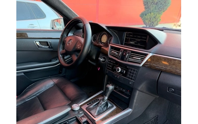 Mercedes-Benz E 220 Автоматик* Алкантара* УНИКаТ - автомобили, коли, обяви за нови и употребявани 11
