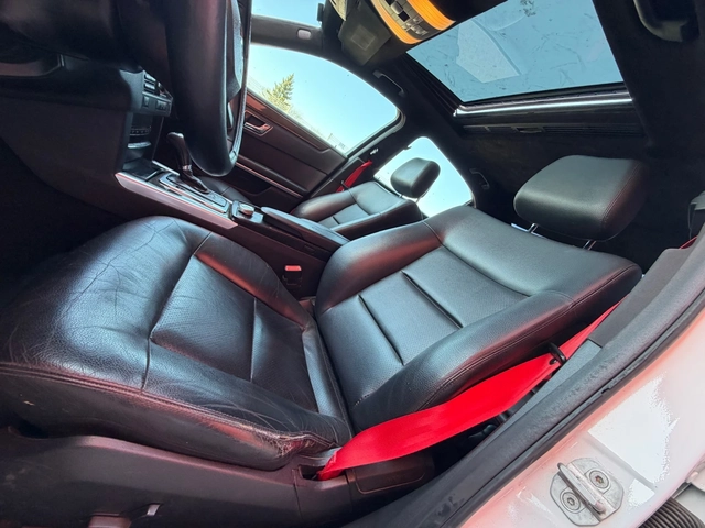Mercedes-Benz E 220 Автоматик* Алкантара* УНИКаТ - автомобили, коли, обяви за нови и употребявани 9