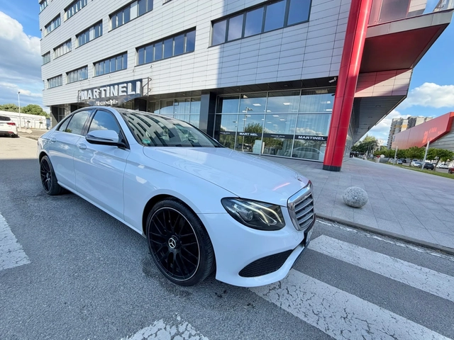 Mercedes-Benz E 220 AMG* 9G* LED* Бяла* Перла - автомобили, коли, обяви за нови и употребявани 1