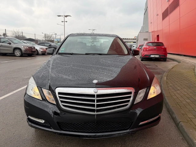 Mercedes-Benz E 220 AMG* 7G* LED - автомобили, коли, обяви за нови и употребявани 2