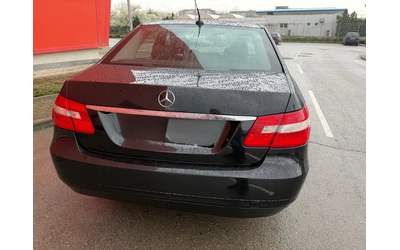mercedes-benz-e-220 - 5