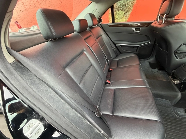 Mercedes-Benz E 220 AMG* 7G* LED - автомобили, коли, обяви за нови и употребявани 7