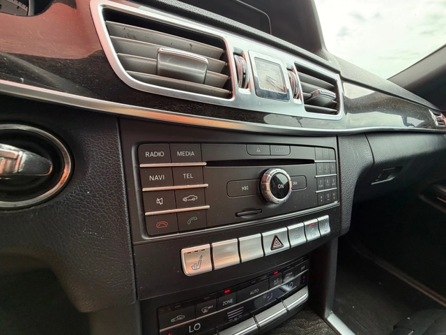 Mercedes-Benz E 220 AMG* LED* 9G* Euro6* FACELIFT - автомобили, коли, обяви за нови и употребявани 12