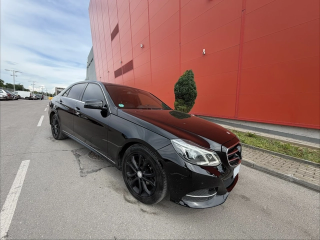 Mercedes-Benz E 220 AMG* LED* 9G* Euro6* FACELIFT - автомобили, коли, обяви за нови и употребявани 1