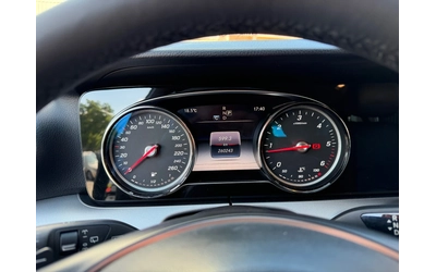 Mercedes-Benz E 220 AMG* LED* 9G* NaVi* КОжА* Камера - автомобили, коли, обяви за нови и употребявани 11
