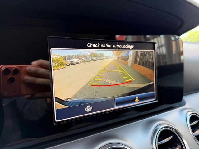 Mercedes-Benz E 220 AMG* LED* 9G* NaVi* КОжА* Камера - автомобили, коли, обяви за нови и употребявани 12