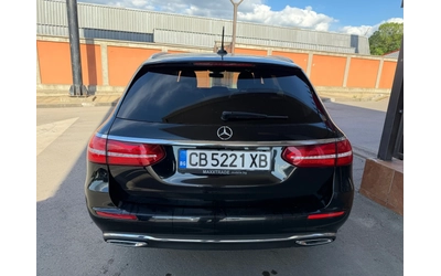 mercedes-benz-e-220 - 4