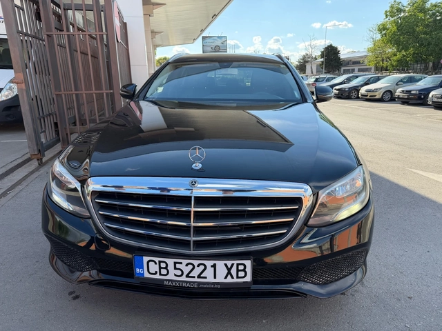 Mercedes-Benz E 220 AMG* LED* 9G* NaVi* КОжА* Камера - автомобили, коли, обяви за нови и употребявани 5