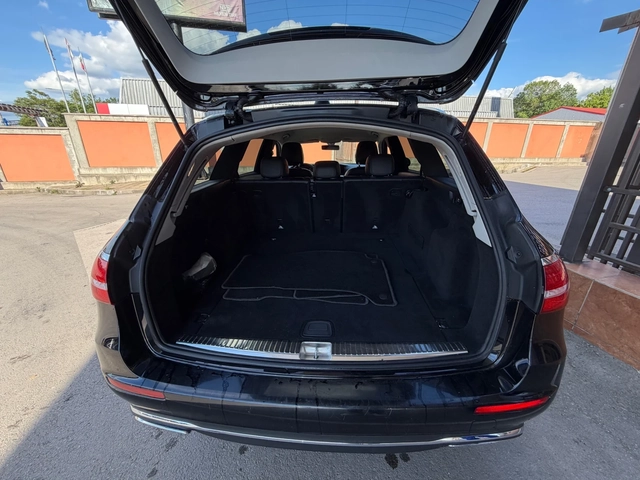 Mercedes-Benz E 220 AMG* LED* 9G* NaVi* КОжА* Камера - автомобили, коли, обяви за нови и употребявани 6