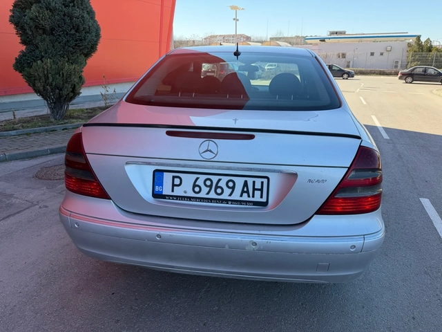 Mercedes-Benz E 220 Автоматик* Обслужен* Регистриран - автомобили, коли, обяви за нови и употребявани 5