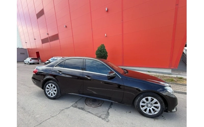 mercedes-benz-e-220 - 3
