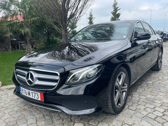Mercedes-Benz E 220 195кс 4matic - автомобили, коли, обяви за нови и употребявани 0