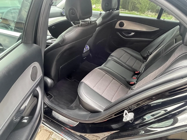 Mercedes-Benz E 220 195кс 4matic - автомобили, коли, обяви за нови и употребявани 12