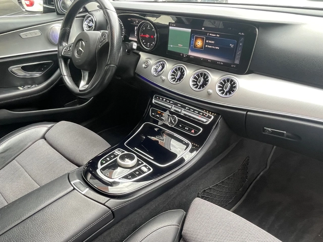 Mercedes-Benz E 220 195кс 4matic - автомобили, коли, обяви за нови и употребявани 13