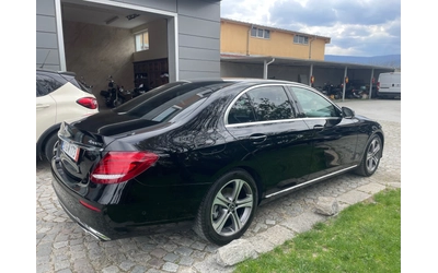 mercedes-benz-e-220 - 4