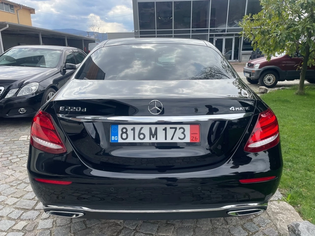 Mercedes-Benz E 220 195кс 4matic - автомобили, коли, обяви за нови и употребявани 5