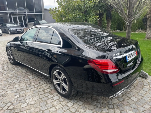 Mercedes-Benz E 220 195кс 4matic - автомобили, коли, обяви за нови и употребявани 6