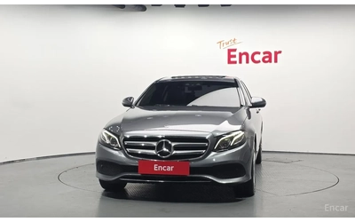 mercedes-benz-e-220 - 0