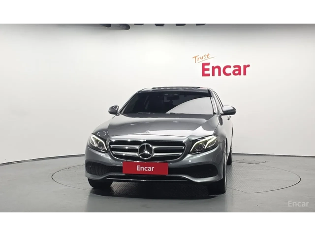 Mercedes-Benz E 220 W213 4 MATIC - автомобили, коли, обяви за нови и употребявани 0