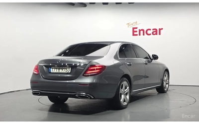 mercedes-benz-e-220 - 2